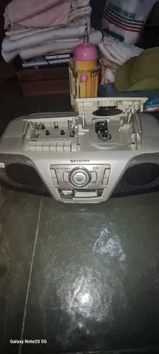 Boombox Sharp