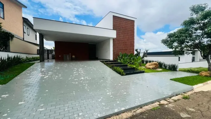 CASA DE ALTO PADRÃO CONDOMÍNIO BOSQUES DO JUNQUEIRA TATUÍ SP