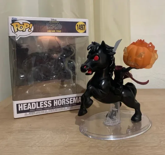 Funko pop Cavaleiro sem cabeça