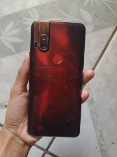 Vendo celular one hype Motorola