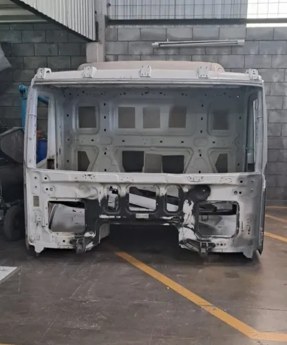 CABINE VW CONSTELATION TETO BAIXO