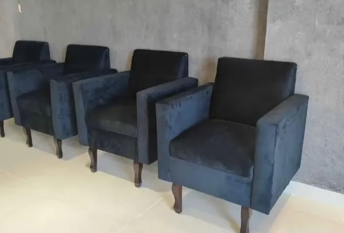 Modelos variados de poltronas apartir RS 260 na compra de + uma contato 98- *