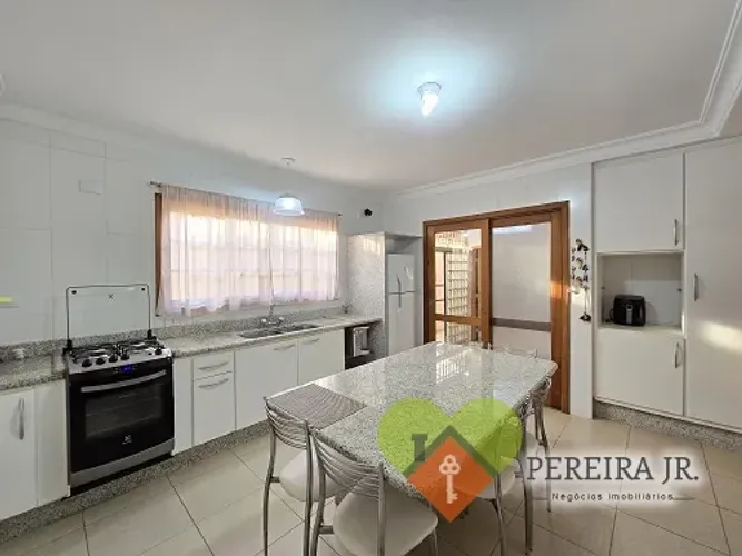Casa para Venda · 4 quartos · 2 suítes · 241m² · Nova Piracicaba, Piracicaba