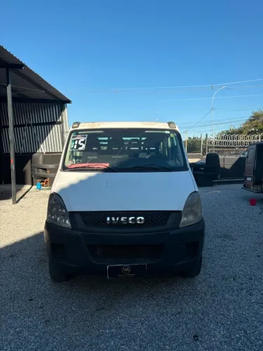 IVECO DAILY 70CI7HDCD CABINE DUPLA 2015