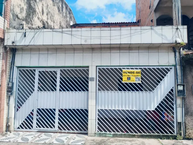 CASA NO CARMERLANDIA PROXIMO DA AUGUSTO MONTENEGRO RUA DA PAZCasa de 200 m² com 4 quartos