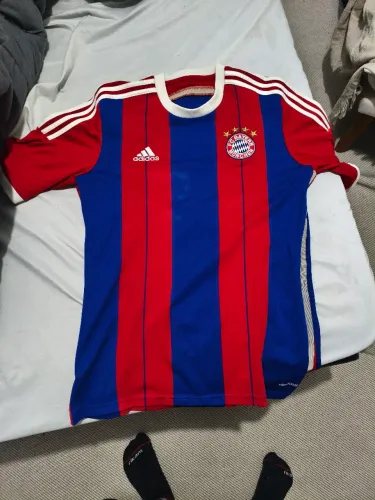 Camisa Bayern 2014 - 15 - Excelente estado tecido.