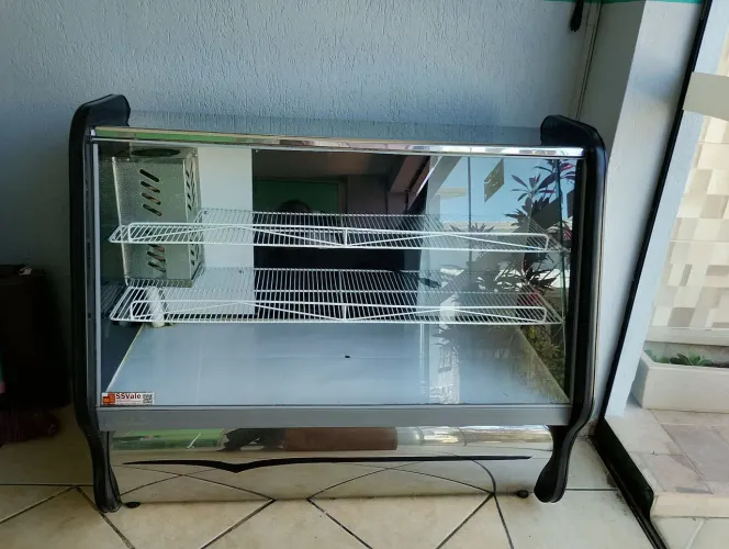 Vendo balcão refrigerado toop 1250mm - SSVALE  - 220w  com nota fiscal 