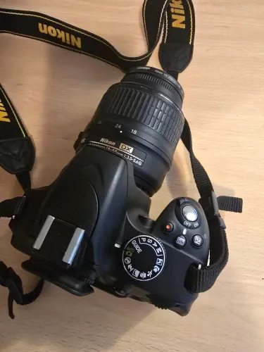 Máquina Profissional Nikon D3200 com acessórios 