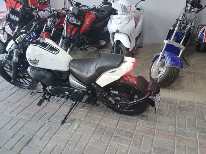 Titanium 250, R$ 20.990,00