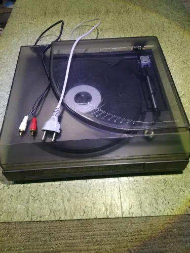 Pick UP (toca disco) Philco Hitachi 