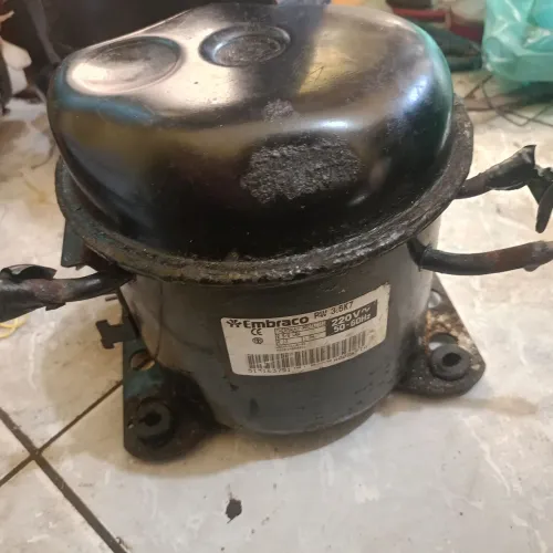 Vende-se compressor 1/10 Embraco usado