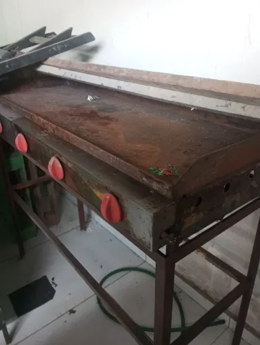 Chapa para lanches a gás
