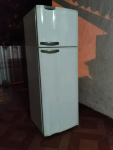 Geladeira Electrolux DC 37