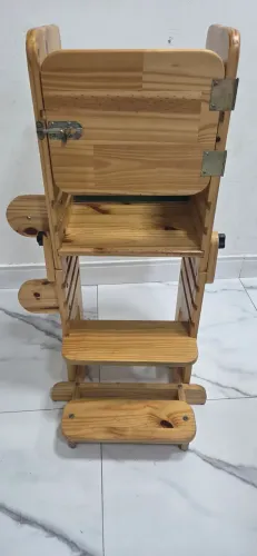 Torre de aprendizagem com acessórios - Madeira de Brincar