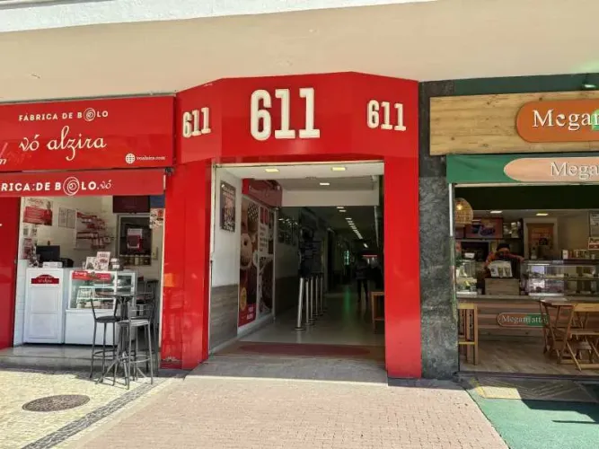 Loja para alugar ou vender em Ipanema - Rua Visconde de Pirajá (Jardim de Alah)