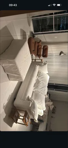 Pufe estofado em sarja off white 100% algodão
