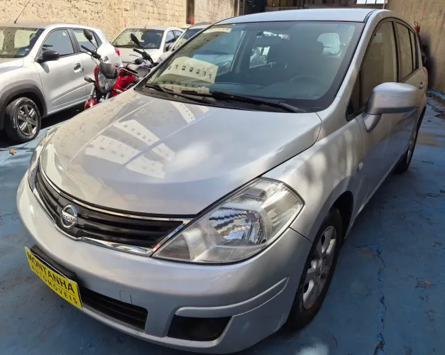 Nissan Tiida S 1.8/1.8 Flex 16V Mec. 2011