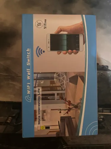 Interruptor inteligente Wi-Fi 4 botões preto