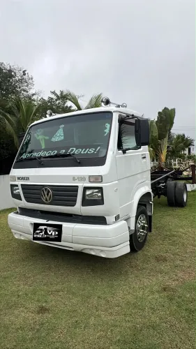 Caminhão 8-120