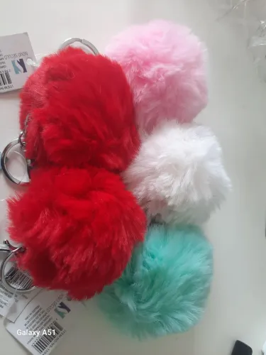 5 chaveiros pompom color