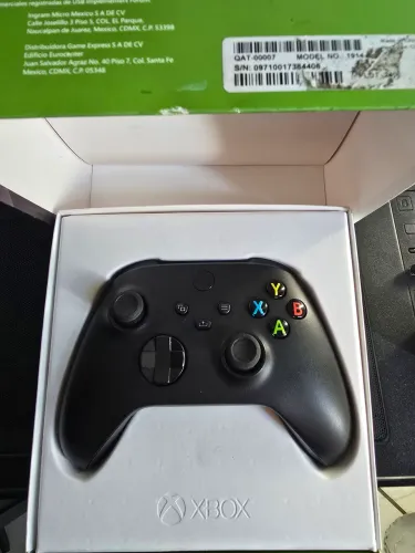 Controle Xbox Series X/S e PC