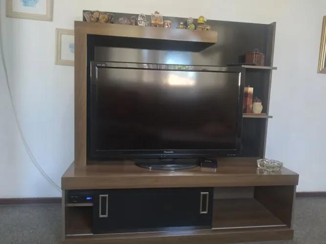 Rack para tv impecável