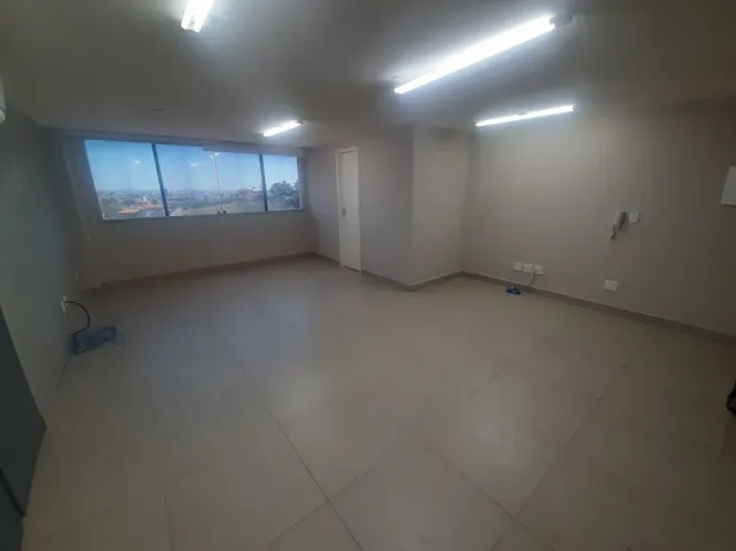 Sala para Venda no Estoril, ao lado da AV Barão Home de Melo