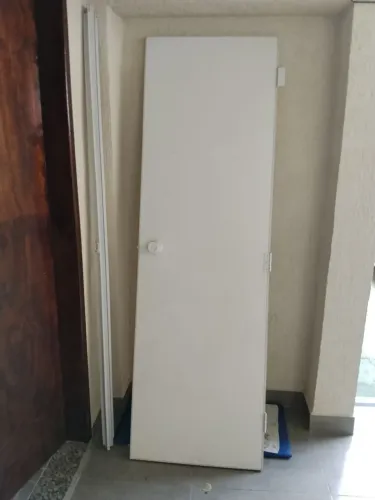 Vendo Porta Branca