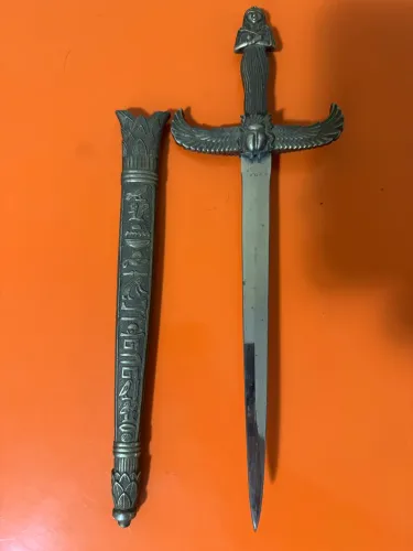 Adaga Egípcia