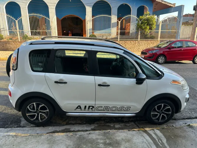 Citroen Aircross GLX 1.6 Flex 16V 5P Mec. 2011