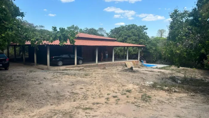 Oportunidade e pode ser financiado fica na BR 316, 14 Km da Rodoviária de Timon