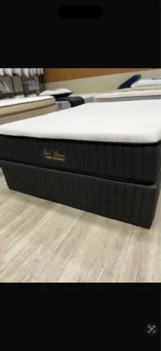 Cama semi nova 