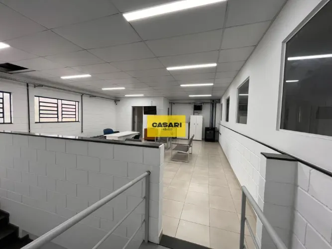 Galpão para para aluguel no bairro Jardim Santo Antônio - Casari Imóveis Santo André | Ven