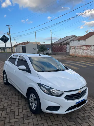 Chevrolet Onix Hatch LT 1.0 8V Flex Mec. 4P 2017