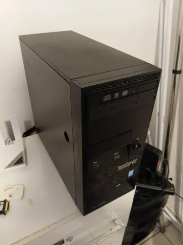 Servidor Lenovo Think Server TS140 Xeon 16GB RAM