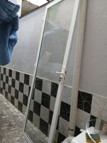 Porta de vidro 210 X 73 