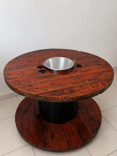 Mesa de centro rústica com balde