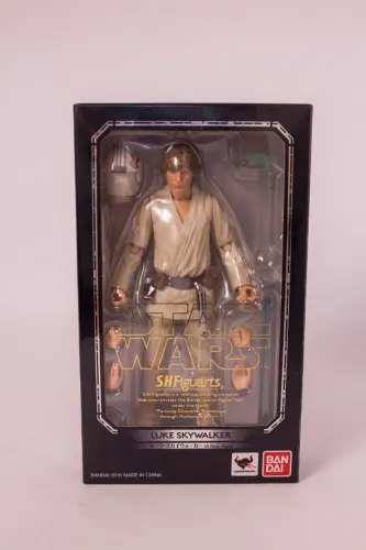 Action Figure Luke Skywalker Star Wars SH Figuarts Bandai Japonês