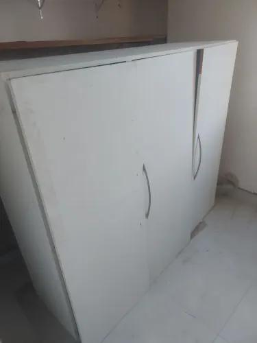 Armario para cozinha em compensado bem conservado