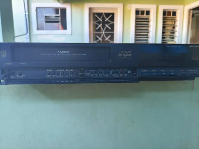 Videocassete Mitsubishi HS-X50! Equipado com tecnologia FX4HEAD e Twin Digital.