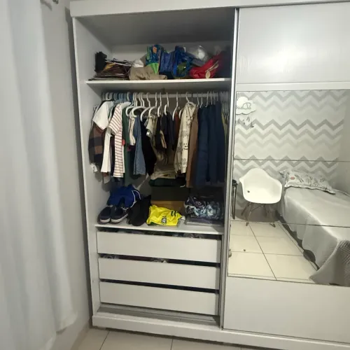 Guarda roupa porta correr