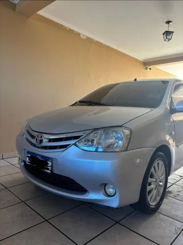Toyota Etios XLS Sedan 1.5 Flex 16V 4P Mec. 2013