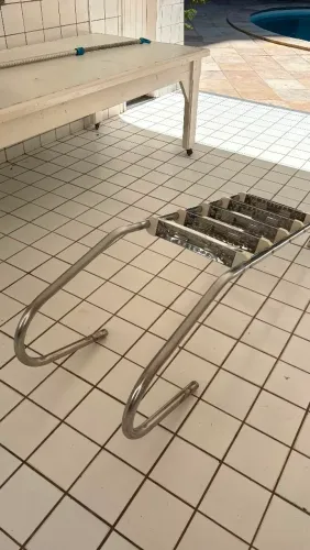 ESCADA PARA PISCINA