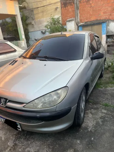 Peugeot 206 Presence 1.4/ 1.4 Flex 8V 5P 2004