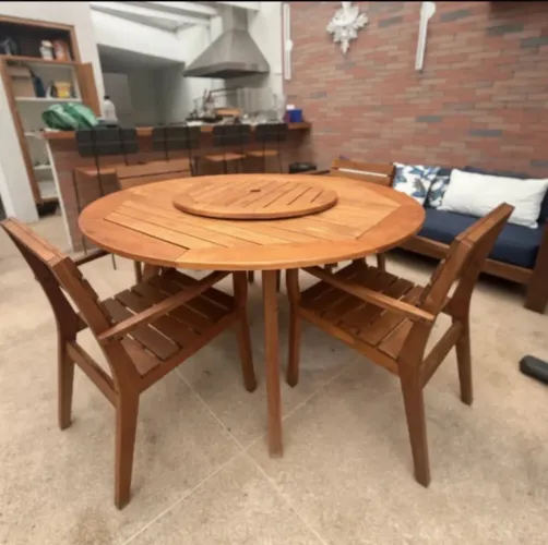 Mesa De Madeira Jatobá 150cm Ipanema Giratória (Usado)