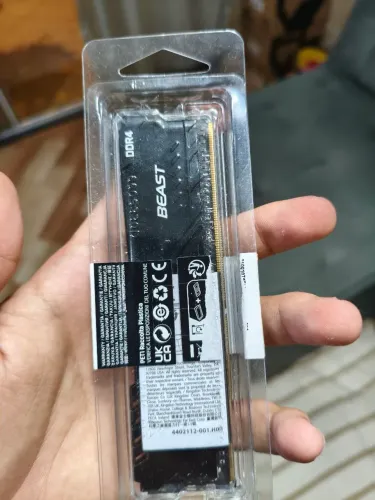 Kingston 16 GB