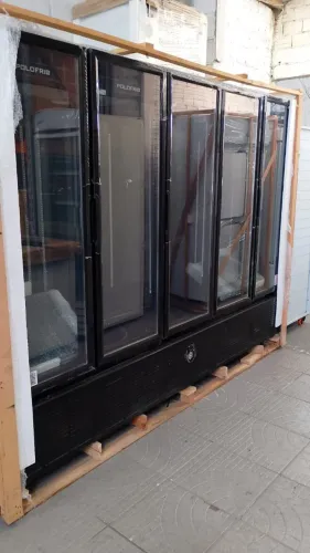 Expositor Refrig. Mondrian Preta Bebidas  Polofrio