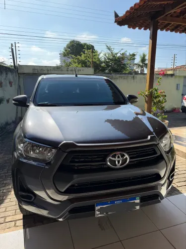 Toyota Hilux CD SR 4X4 2.8 TDI Diesel Aut. 2025