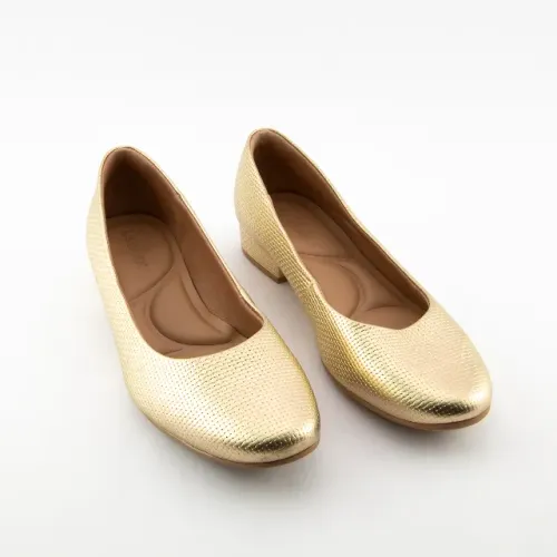 Sapato Scarpin Salto Baixo Couro Dourado Usaflex