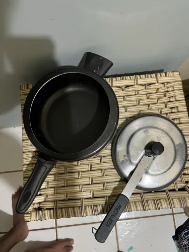 Panela de Pressão Pequena Fortaleza